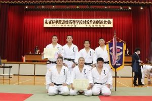 朱雀杯争奪選抜高等学校 対抗柔道大会を開催しました