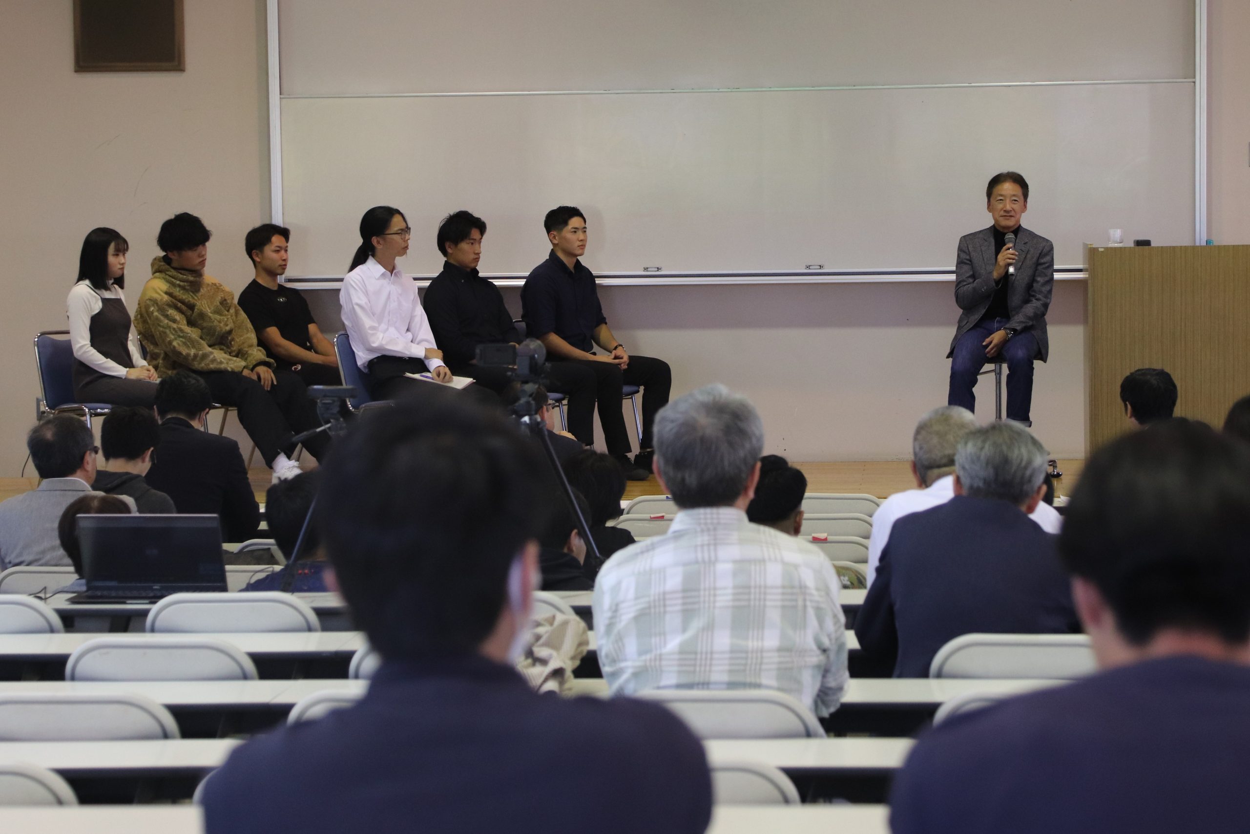 社会・情報科学研究所主催の講演会を開催