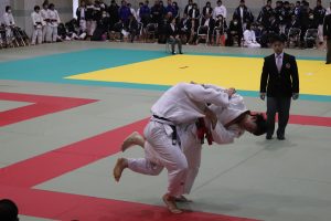 朱雀杯争奪選抜高等学校 対抗柔道大会を開催しました